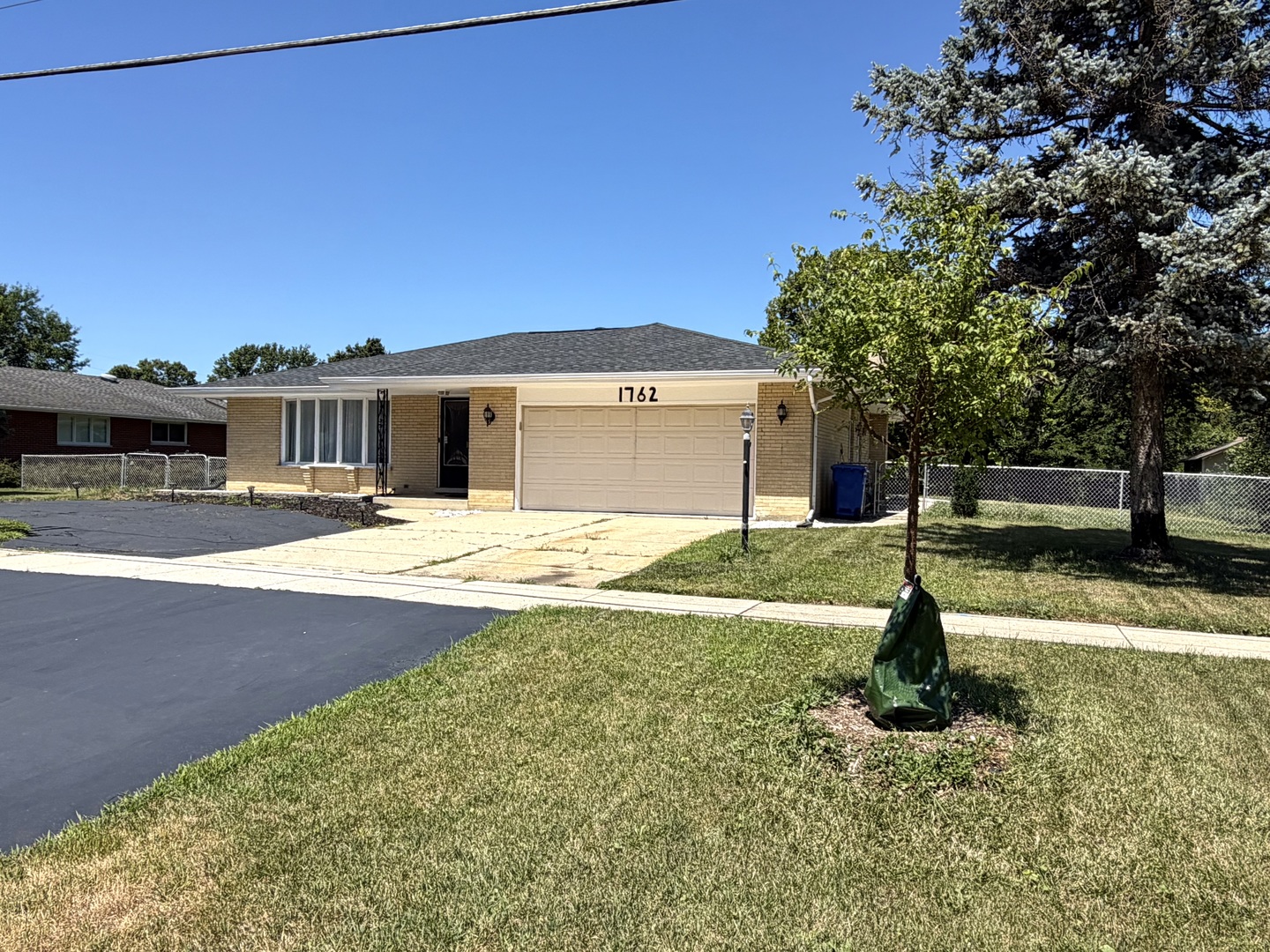 2nd image of 1762 E Camp Mcdonald Rd, Mount Prospect, IL 60056 | MLS# 12712023
