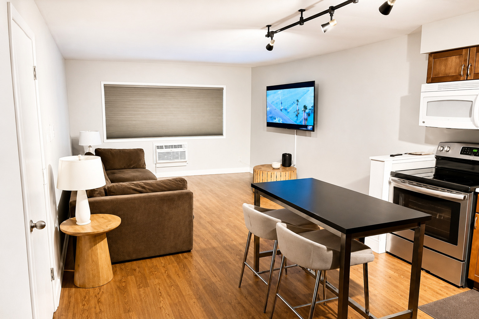 Homes for sale in Oak Park, IL | 109 S Elmwood Ave #16, Oak Park, IL 60302 | MLS# 12712052