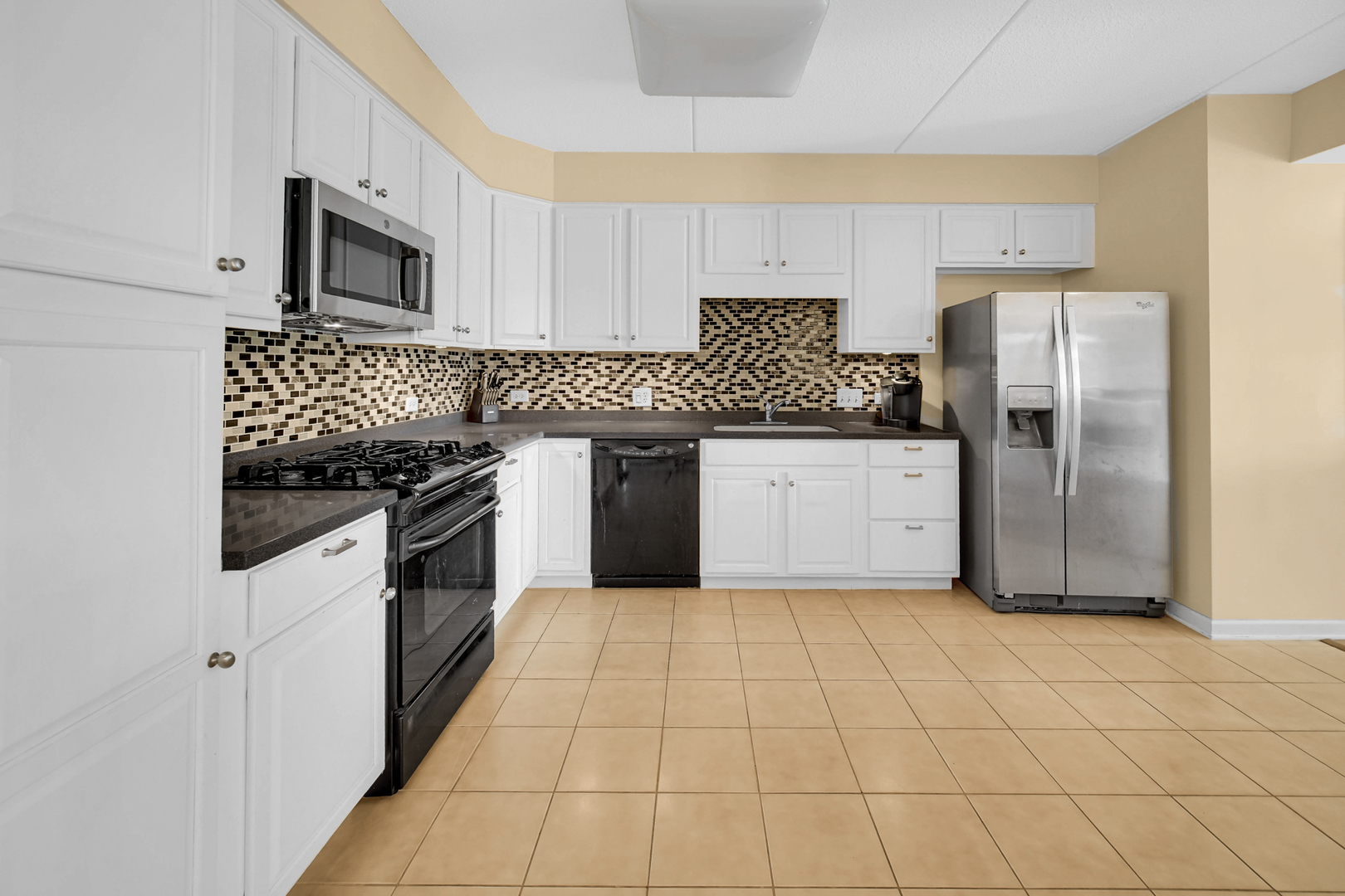 Homes for sale in Arlington Heights, IL | 701 W Rand Rd #432, Arlington Heights, IL 60004 | MLS# 12712071