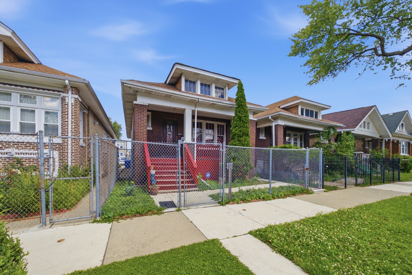 3rd image of 6325 S Francisco Ave, Chicago, IL 60629 | MLS# 12712147