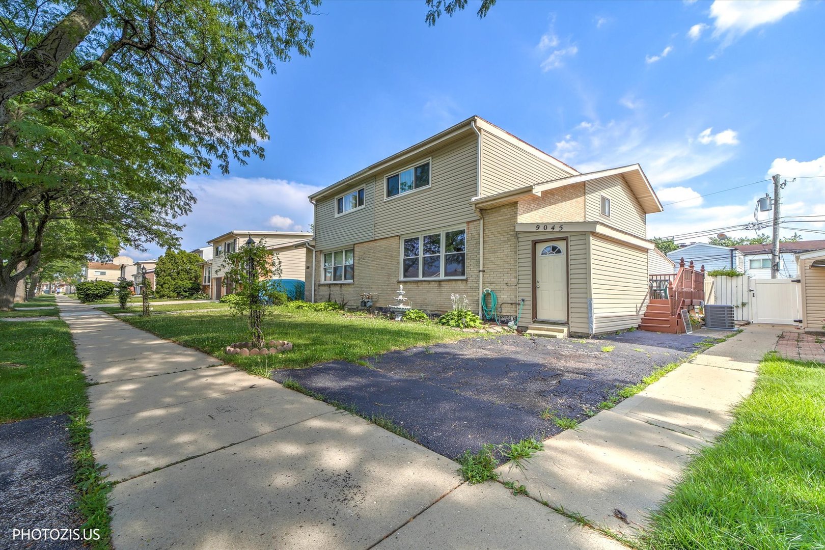 1st image of 9045 Emerson Dr, Des Plaines, IL 60016 | MLS# 12712154
