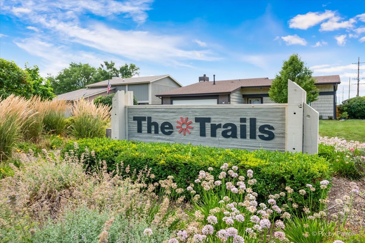 3rd image of 642 Glacier Trl, Roselle, IL 60172 | MLS# 12712159