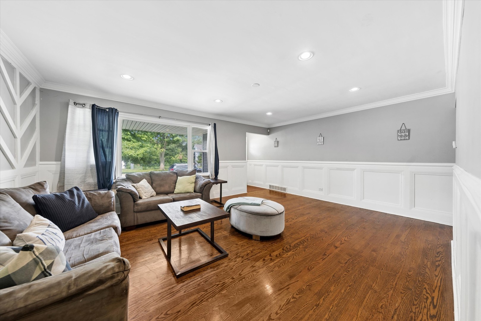 5th image of 17947 William St, Lansing, IL 60438 | MLS# 12712171