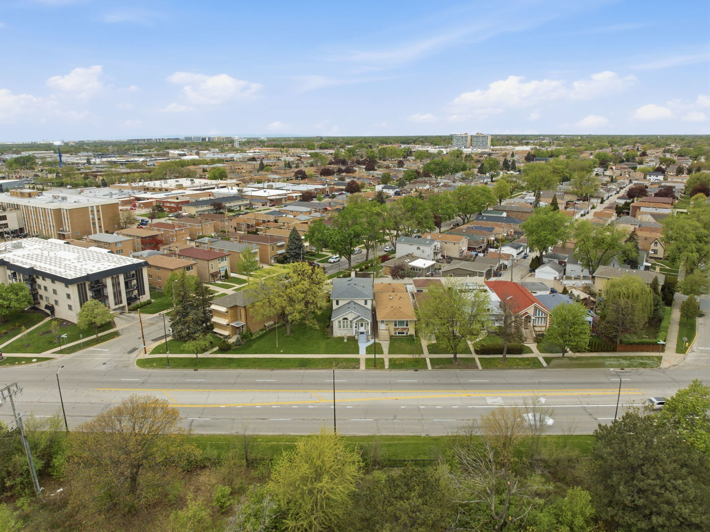 Homes for sale in Harwood Heights, IL | 6916 W Forest Preserve Dr, Harwood Heights, IL 60706 | MLS# 12712172