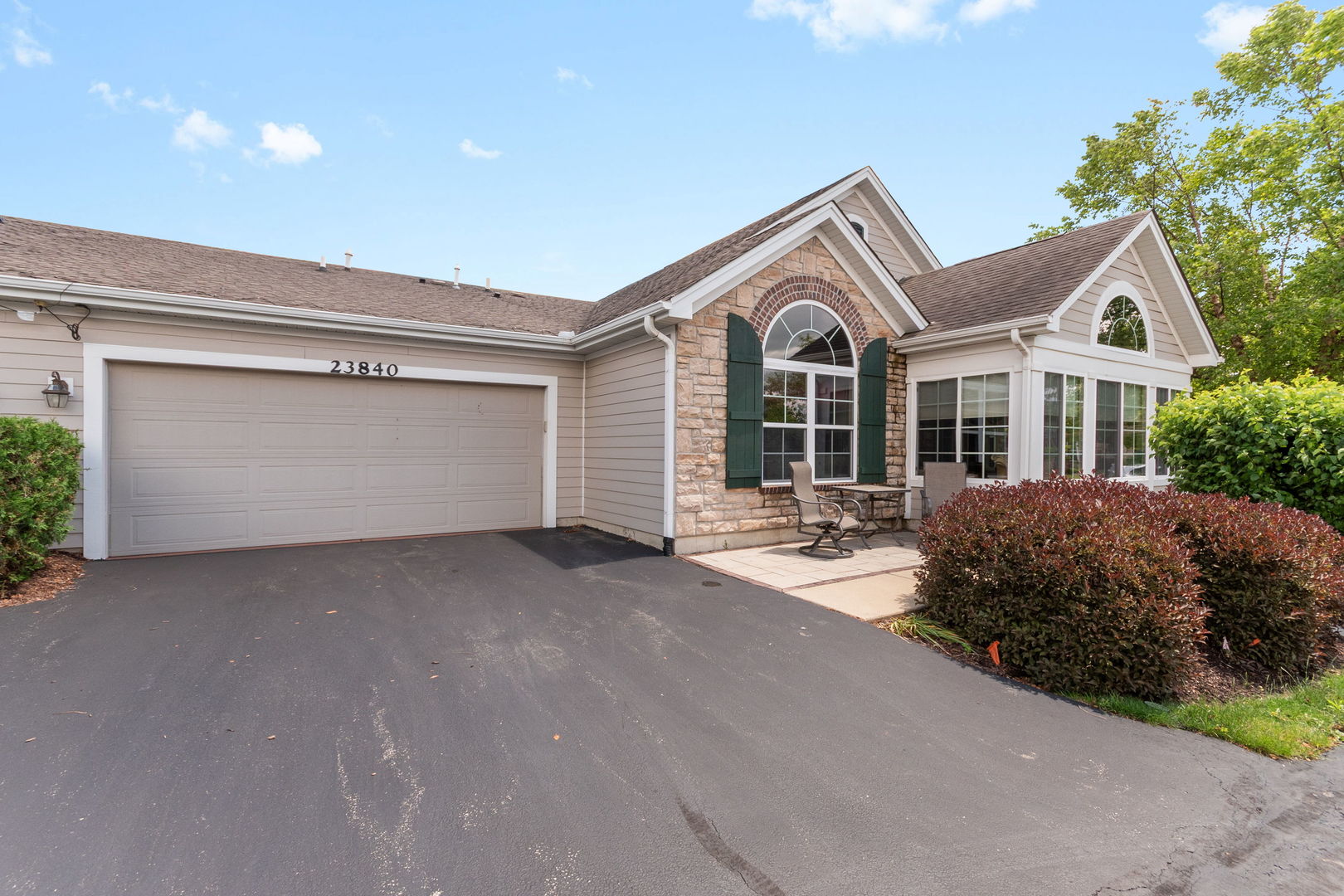 Homes for sale in Plainfield, IL | 23840 W Dayfield Dr, Plainfield, IL 60586 | MLS# 12712181
