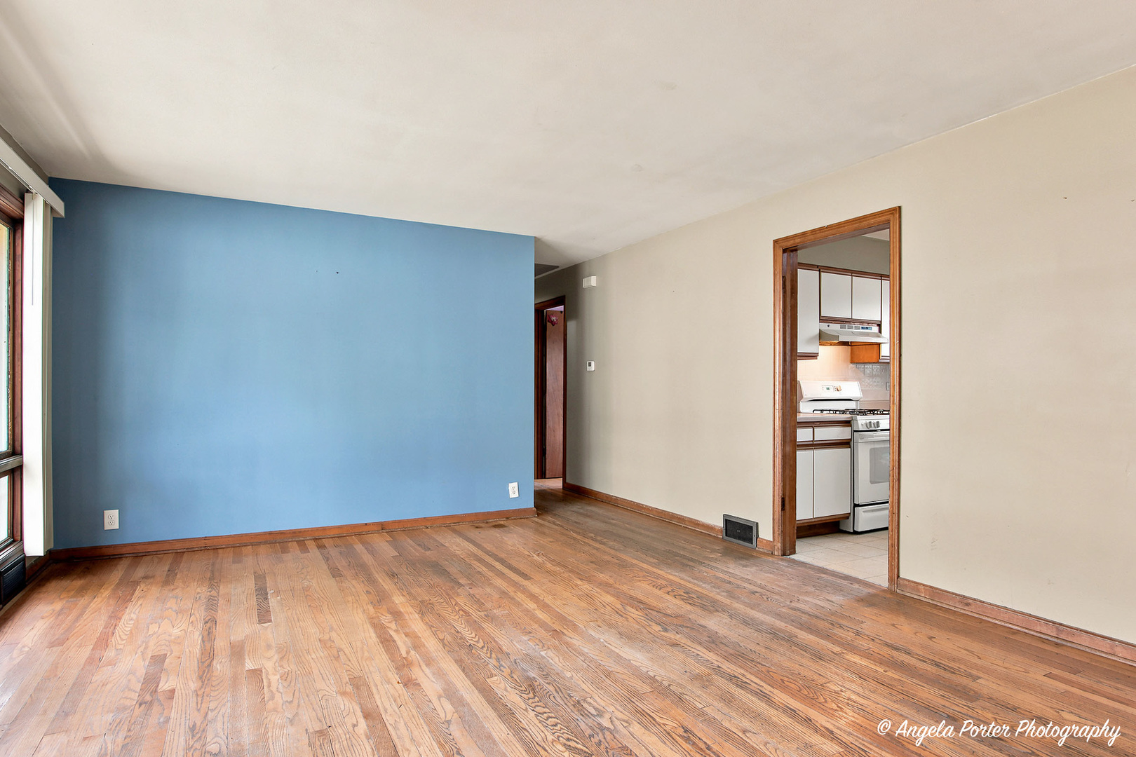 4th image of 1401 Channel Beach Ave, Johnsburg, IL 60051 | MLS# 12712183