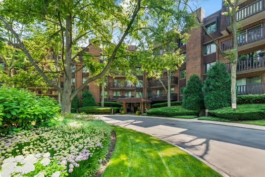 Homes for sale in Northbrook, IL | 1125 Lake Cook Rd #505E, Northbrook, IL 60062 | MLS# 12712225
