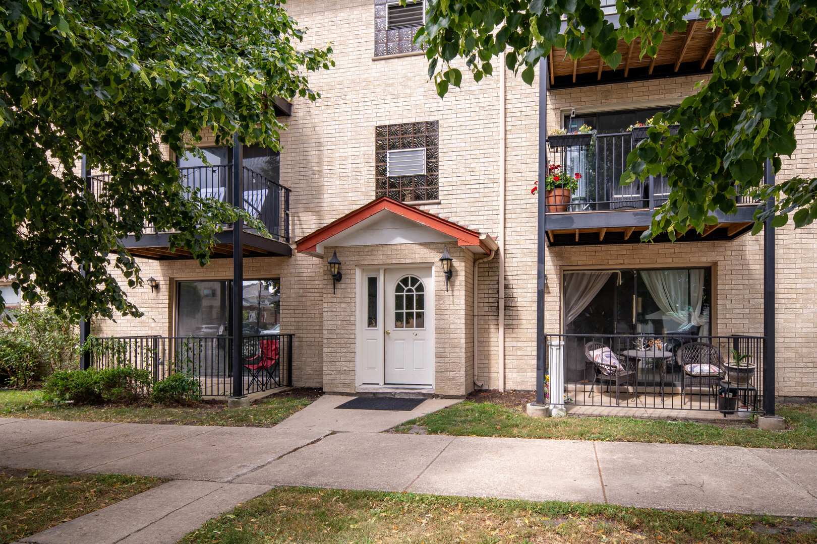 Homes for sale in Chicago, IL | 7500 W Addison St #1-S, Chicago, IL 60634 | MLS# 12712229