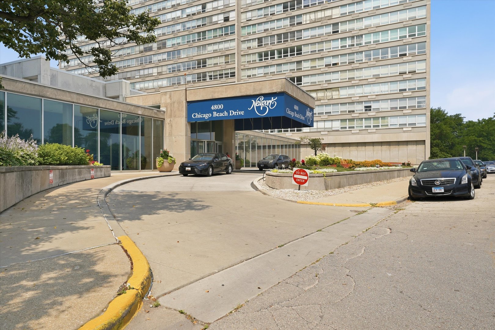4th image of 4800 S Chicago Bch Dr, Chicago, IL 60615