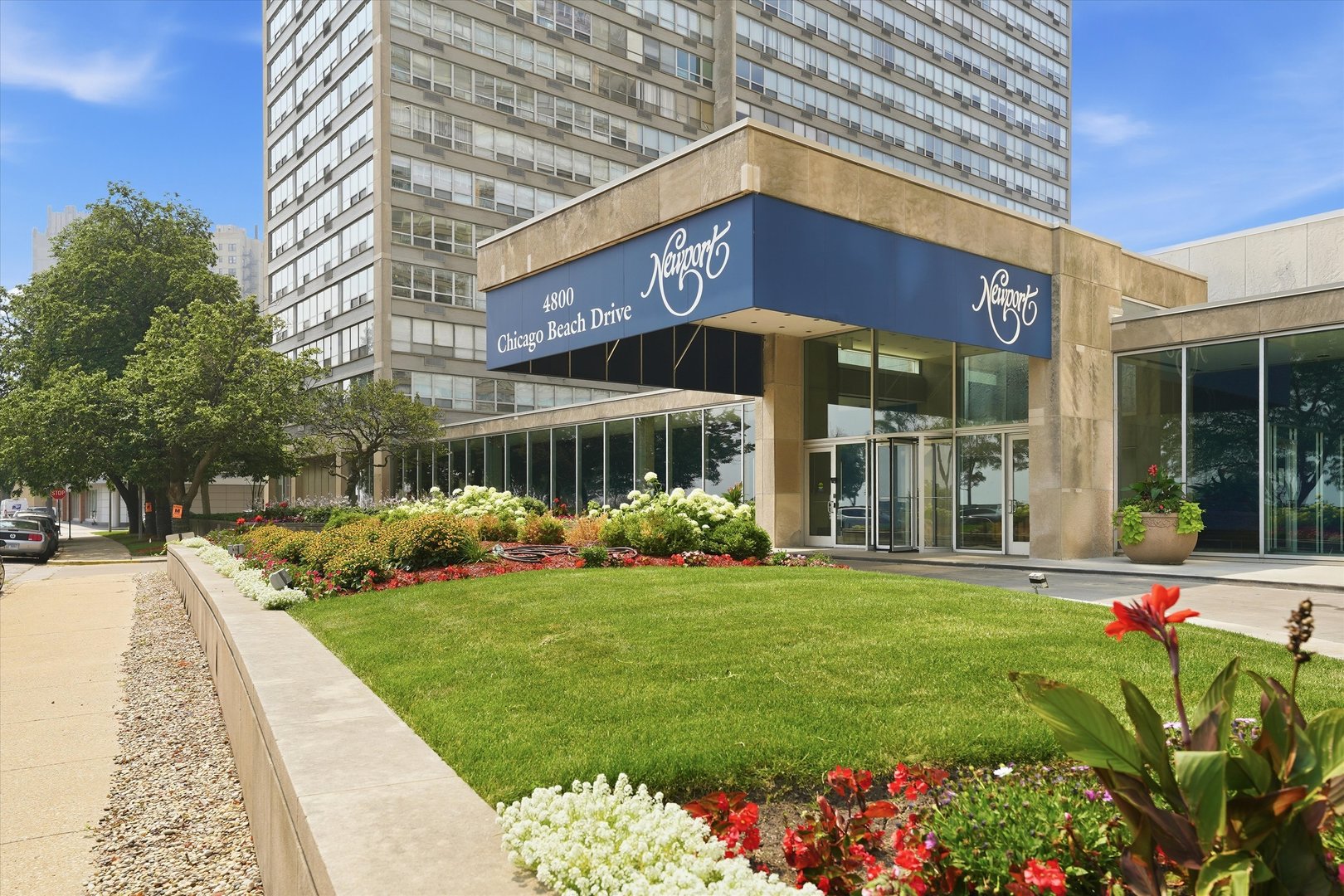 5th image of 4800 S Chicago Bch Dr, Chicago, IL 60615
