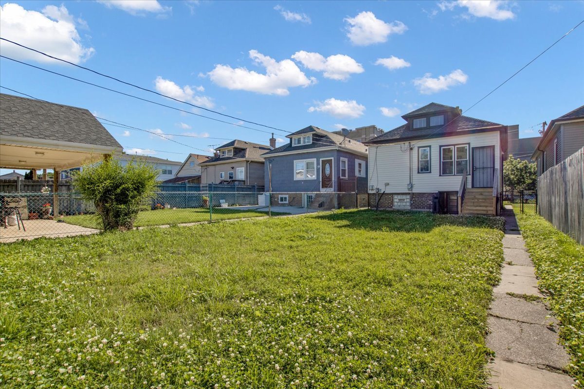 31st image of 9824 S Escanaba Ave, Chicago, IL 60617 | MLS# 12712250