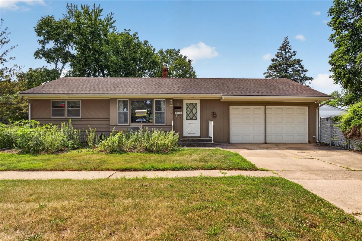 Homes for sale in Rockford, IL | 2804 N Winnebago St, Rockford, IL 61103 | MLS# 12712258