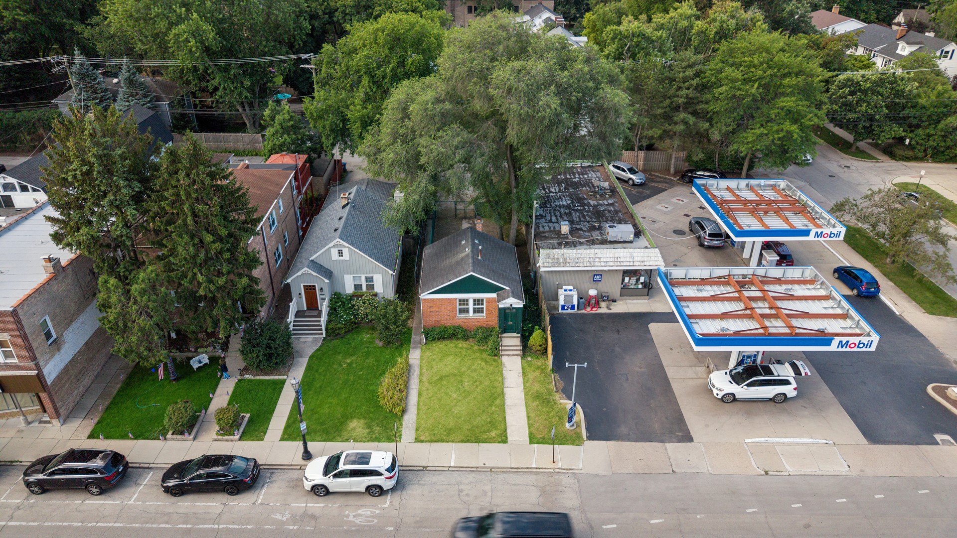 3rd image of 2958 Central St, Evanston, IL 60201 | MLS# 12712262