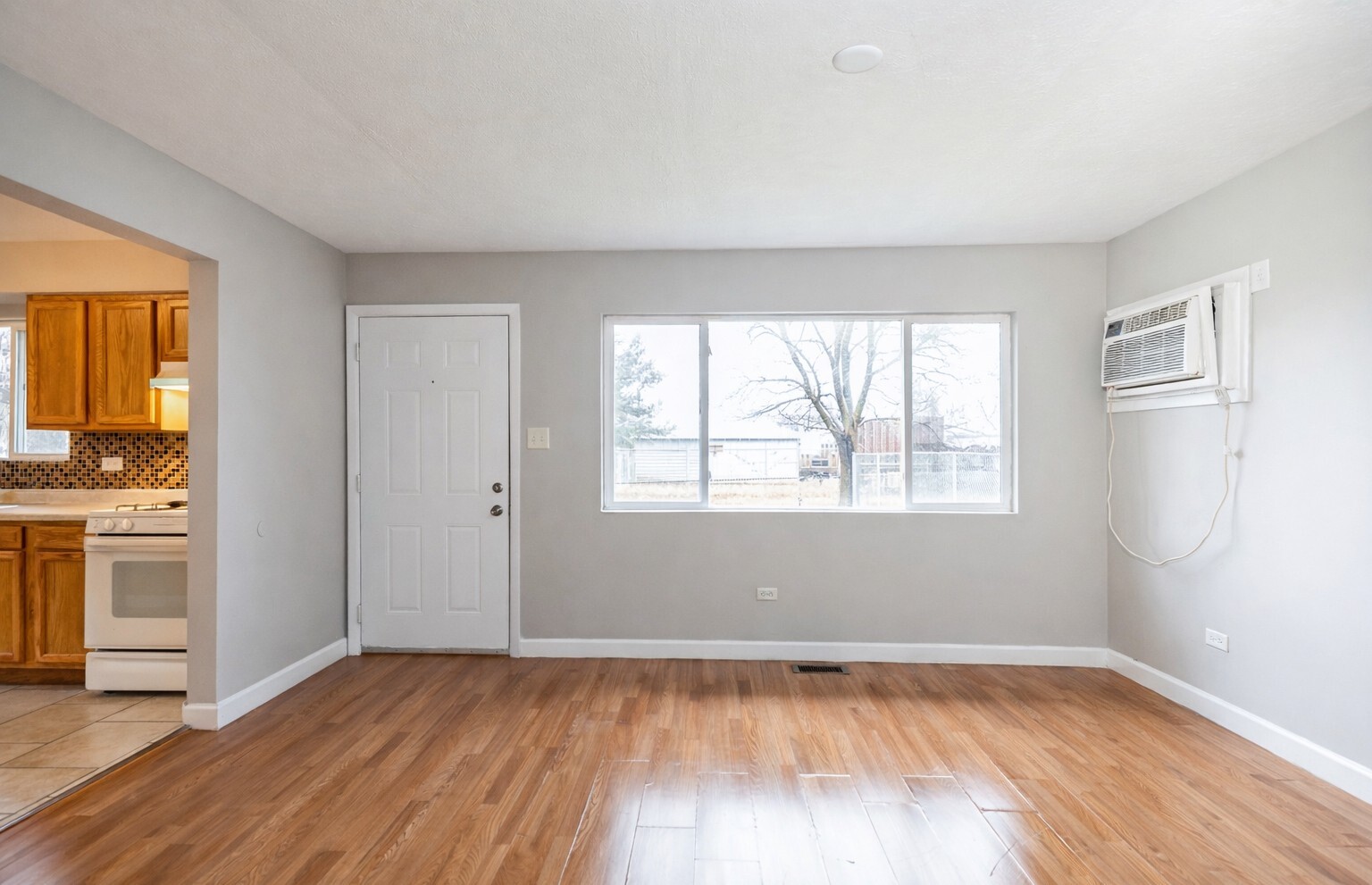2nd image of 808 Mackinaw Ave, Calumet City, IL 60409 | MLS# 12712333