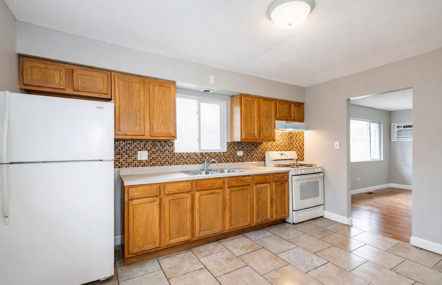 3rd image of 808 Mackinaw Ave, Calumet City, IL 60409 | MLS# 12712333