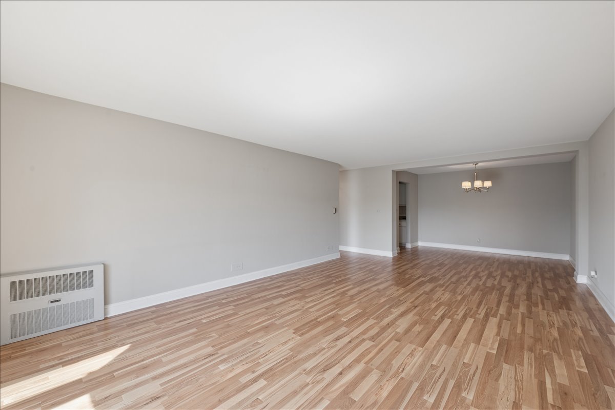 Homes for sale in Park Ridge, IL | 400 Ascot Dr #3E, Park Ridge, IL 60068 | MLS# 12712441