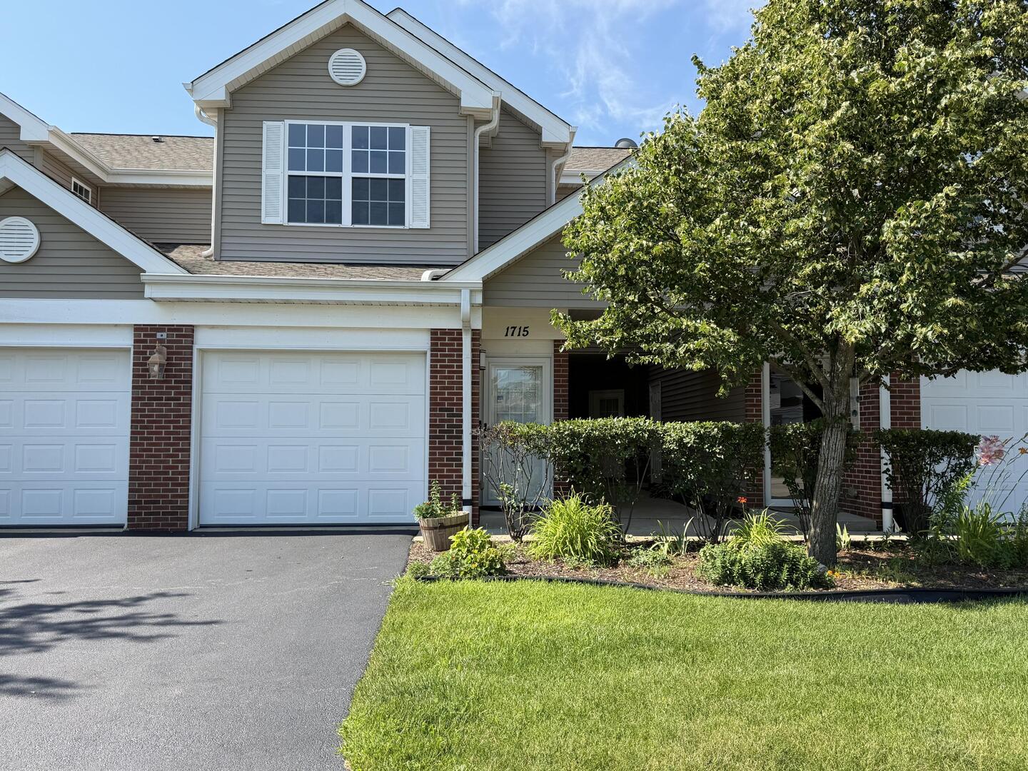 Homes for sale in Cherry Valley, IL | 1715 White Oak Trl #C1, Cherry Valley, IL 61016 | MLS# 12712471