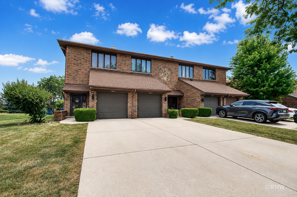 2nd image of 1354 W Byron Ave #B, Addison, IL 60101 | MLS# 12712475