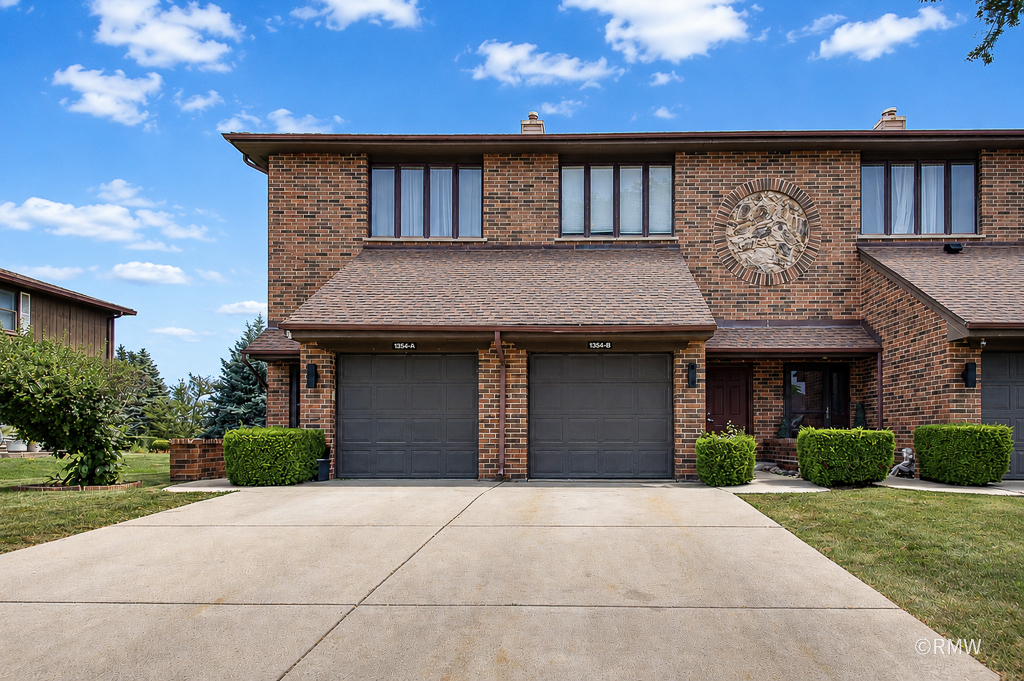 3rd image of 1354 W Byron Ave #B, Addison, IL 60101 | MLS# 12712475
