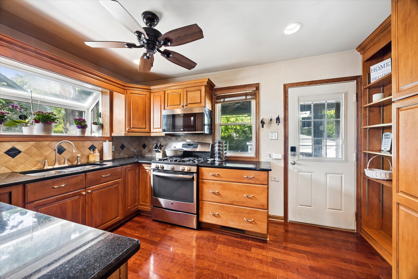 Homes for sale in Elmhurst, IL | 224 N Highland Ave, Elmhurst, IL 60126 | MLS# 12712484
