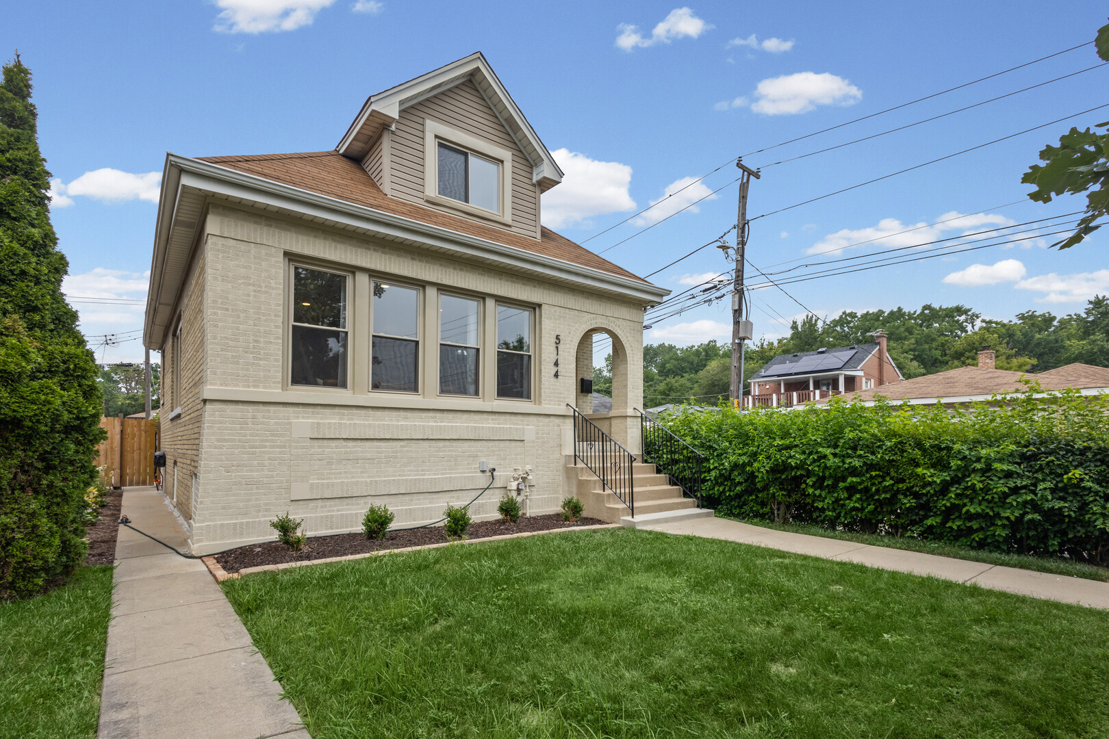 3rd image of 5144 N Kolmar Ave, Chicago, IL 60630 | MLS# 12712537