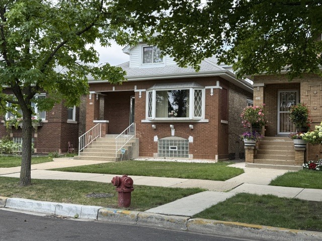 1st image of 5330 W Melrose St, Chicago, IL 60641 | MLS# 12712573
