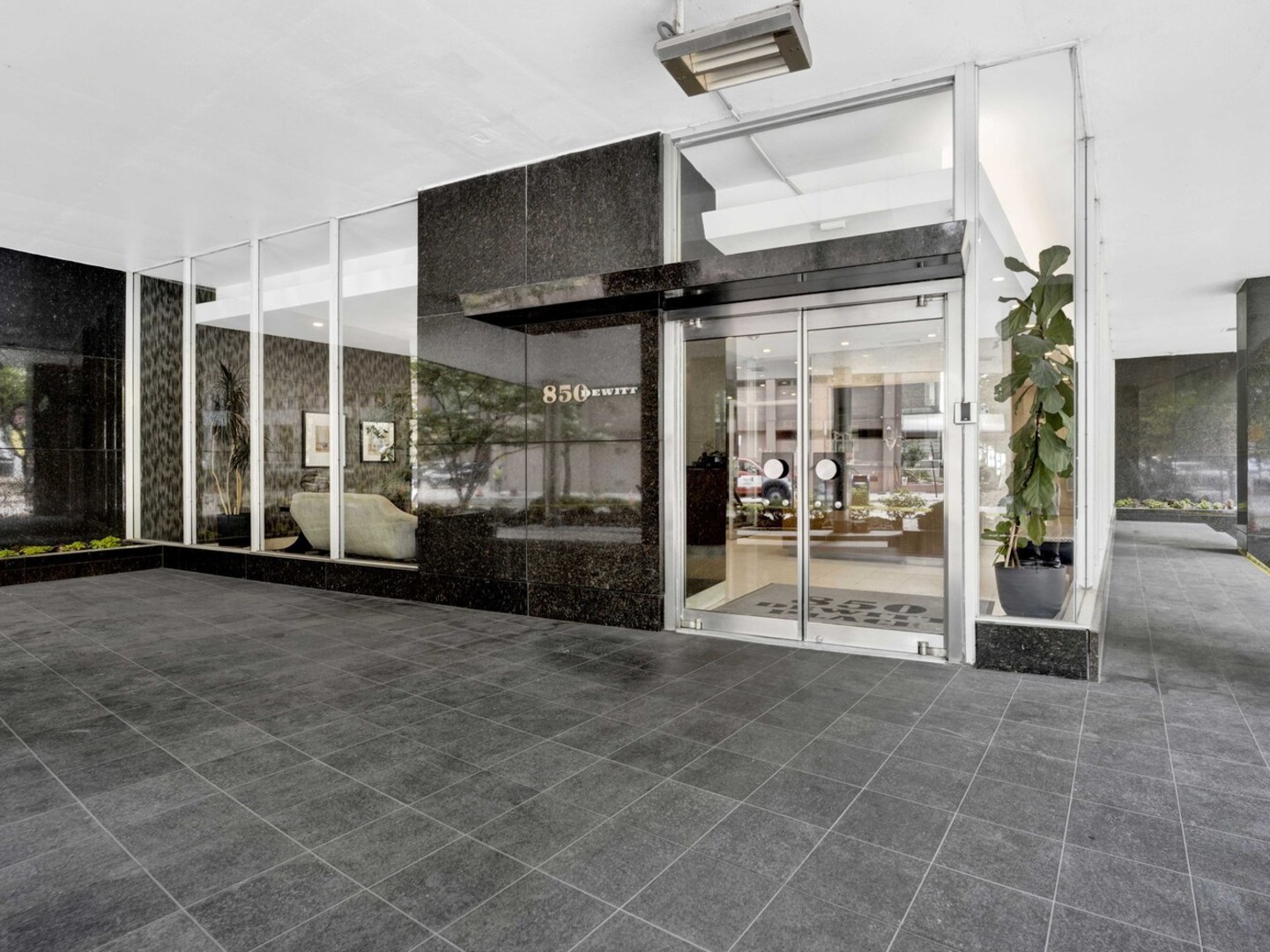 2nd image of 850 N Dewitt Pl #7K, Chicago, IL 60611 | MLS# 12712602