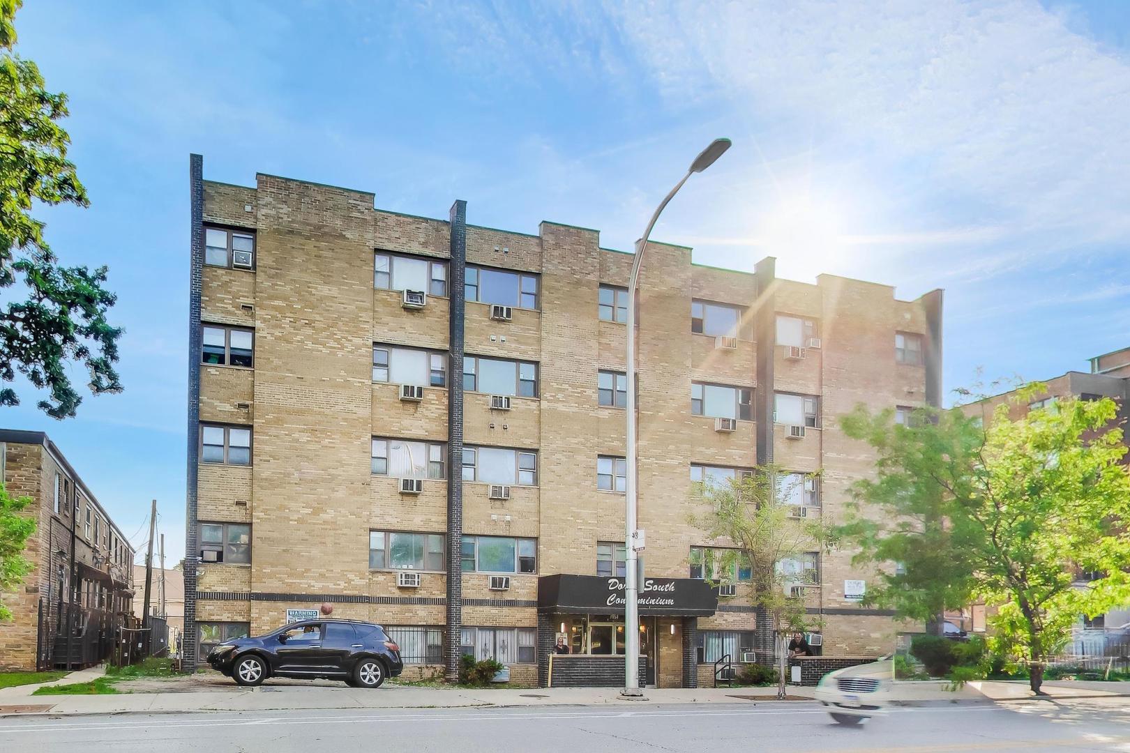 3rd image of 7854 S South Shore Dr #502, Chicago, IL 60649 | MLS# 12712604