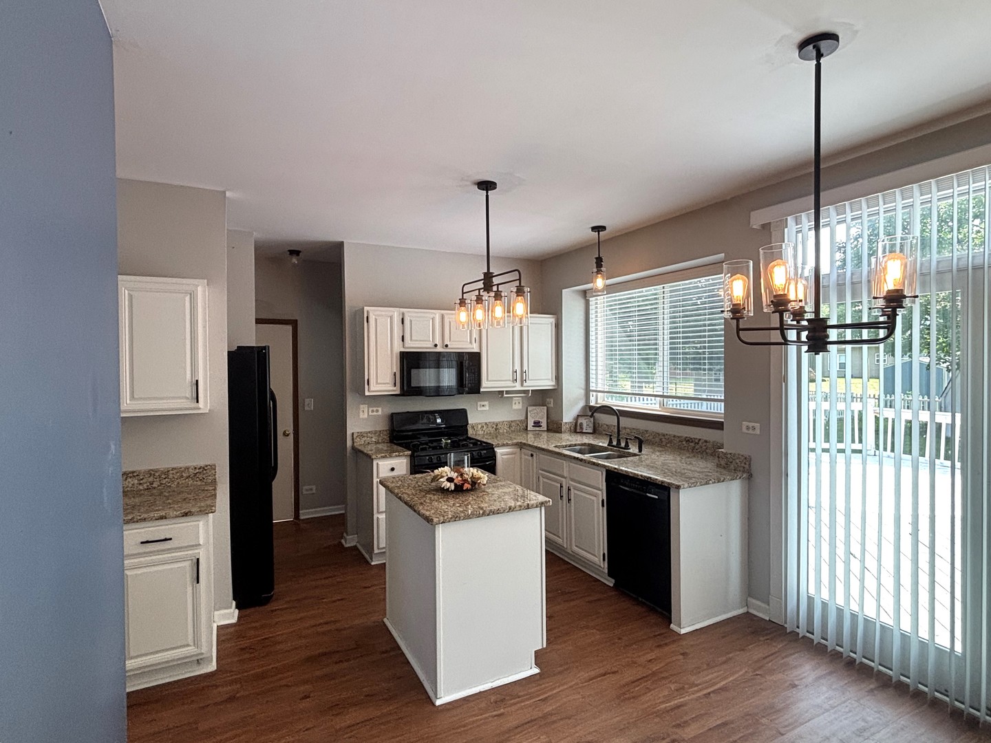5th image of 328 Barnaby Dr, Oswego, IL 60543 | MLS# 12712634