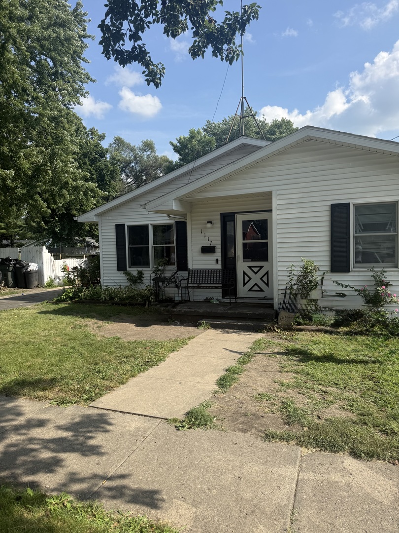 Homes for sale in Urbana, IL | 1117 W Hill St, Urbana, IL 61801 | MLS# 12712704