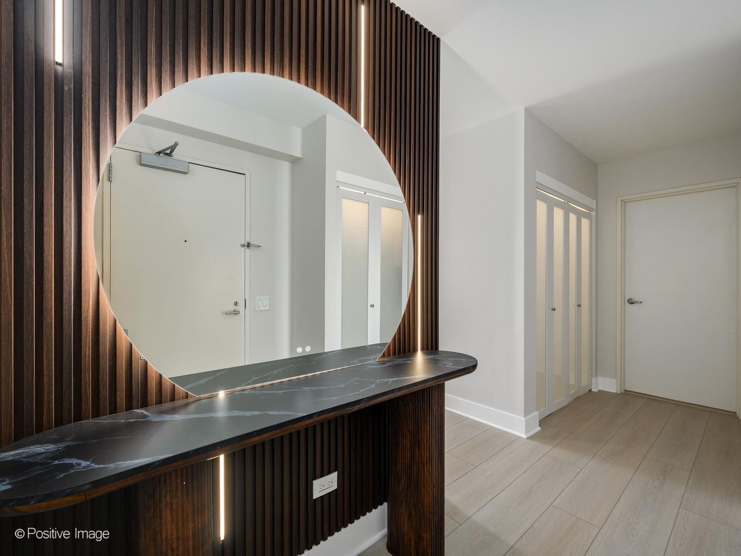 3rd image of 512 N Mcclurg Ct #5002, Chicago, IL 60611 | MLS# 12712753