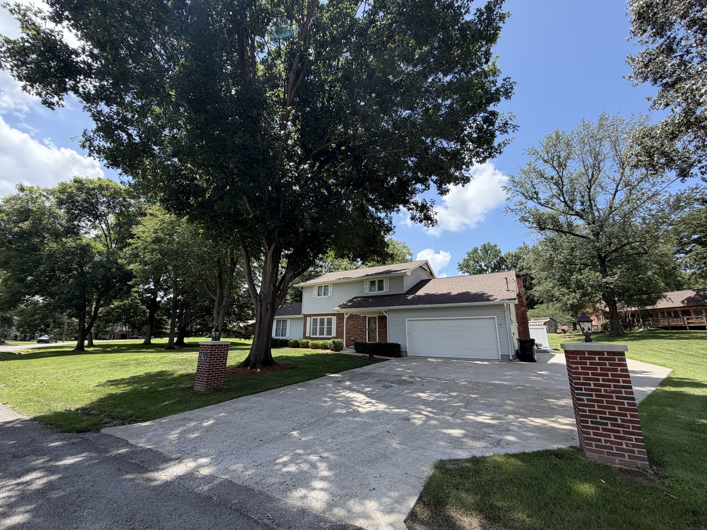 2nd image of 42 Hilanoa Dr, Metropolis, IL 62960 | MLS# 12712758
