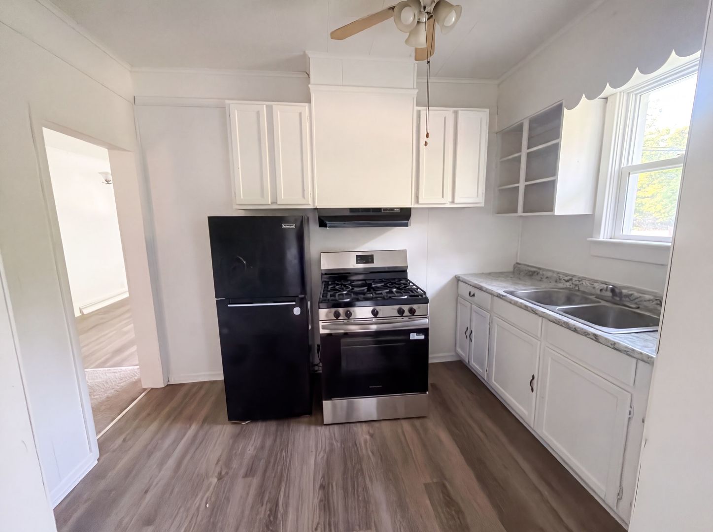 2nd image of 508 E Sigler St, Hebron, IN 46341 | MLS# 12712826