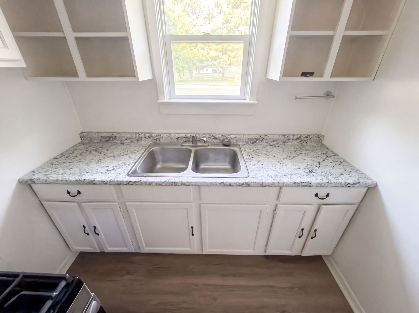 3rd image of 508 E Sigler St, Hebron, IN 46341 | MLS# 12712826