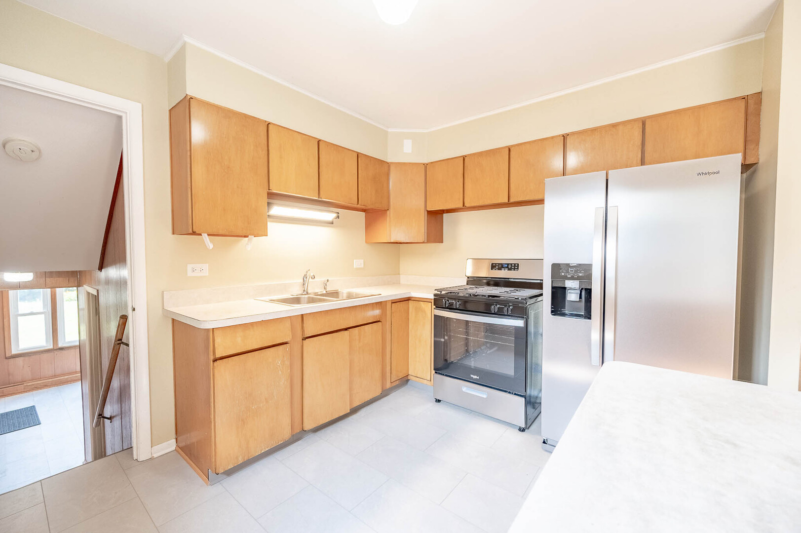 5th image of 2203 Kirchoff Rd, Rolling Meadows, IL 60008 | MLS# 12712866