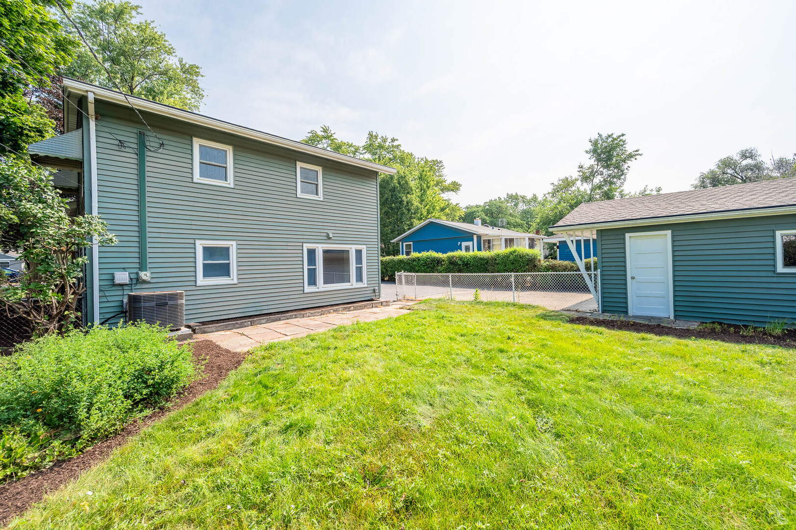 14th image of 2203 Kirchoff Rd, Rolling Meadows, IL 60008 | MLS# 12712866