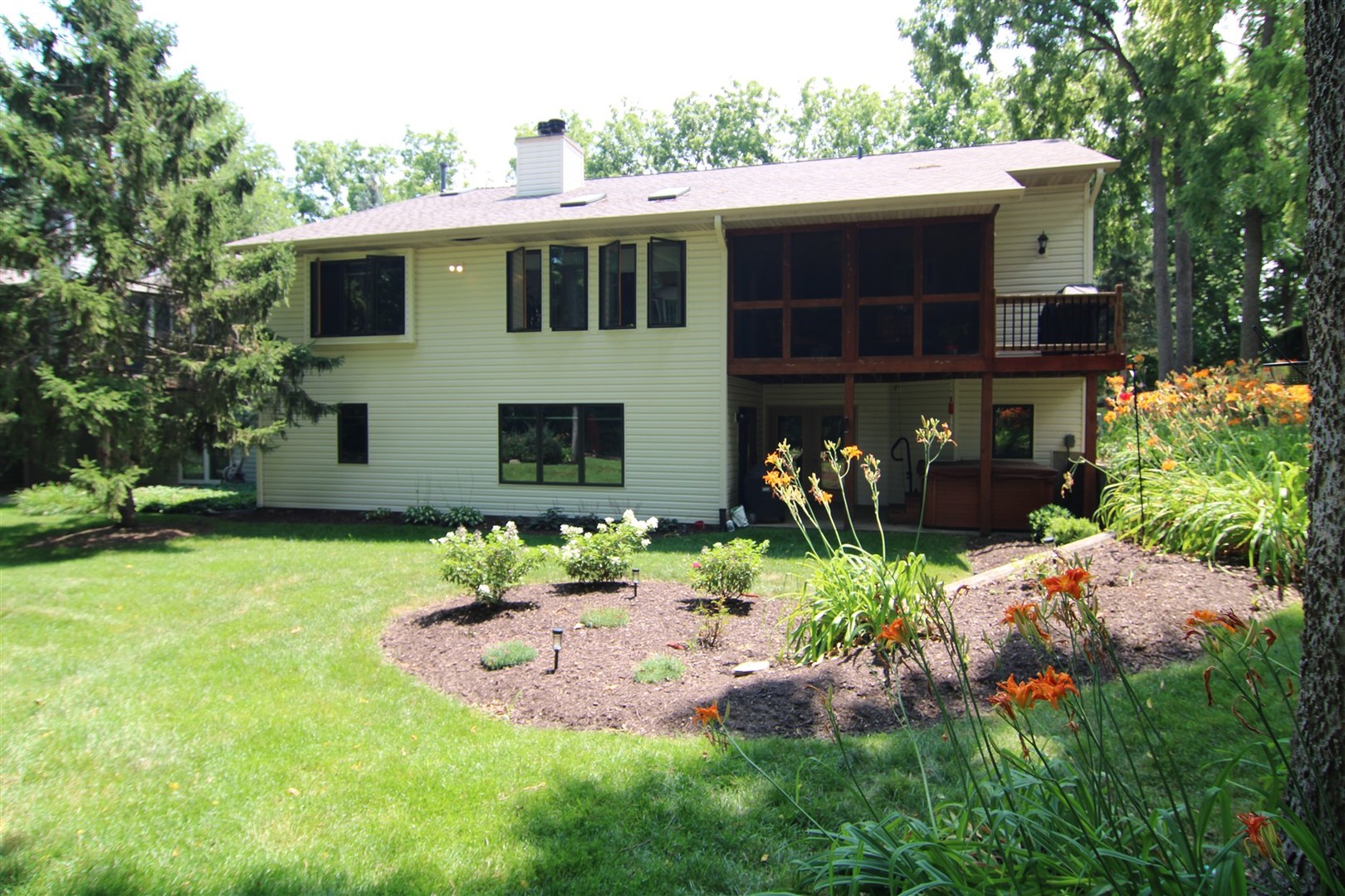 Homes for sale in Rockton, IL | 432 Village Wood Ln #1, Rockton, IL 61072 | MLS# 12712886