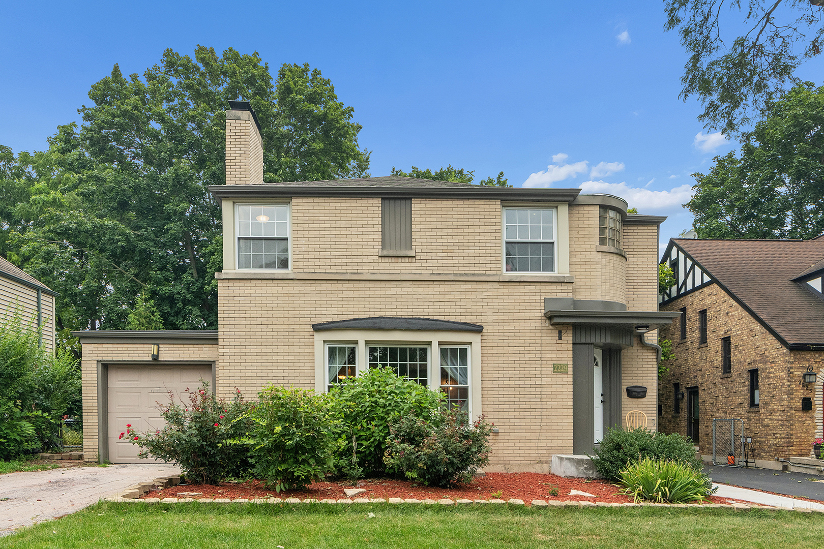 1st image of 2229 Macdonald Ln, Flossmoor, IL 60422 | MLS# 12712908