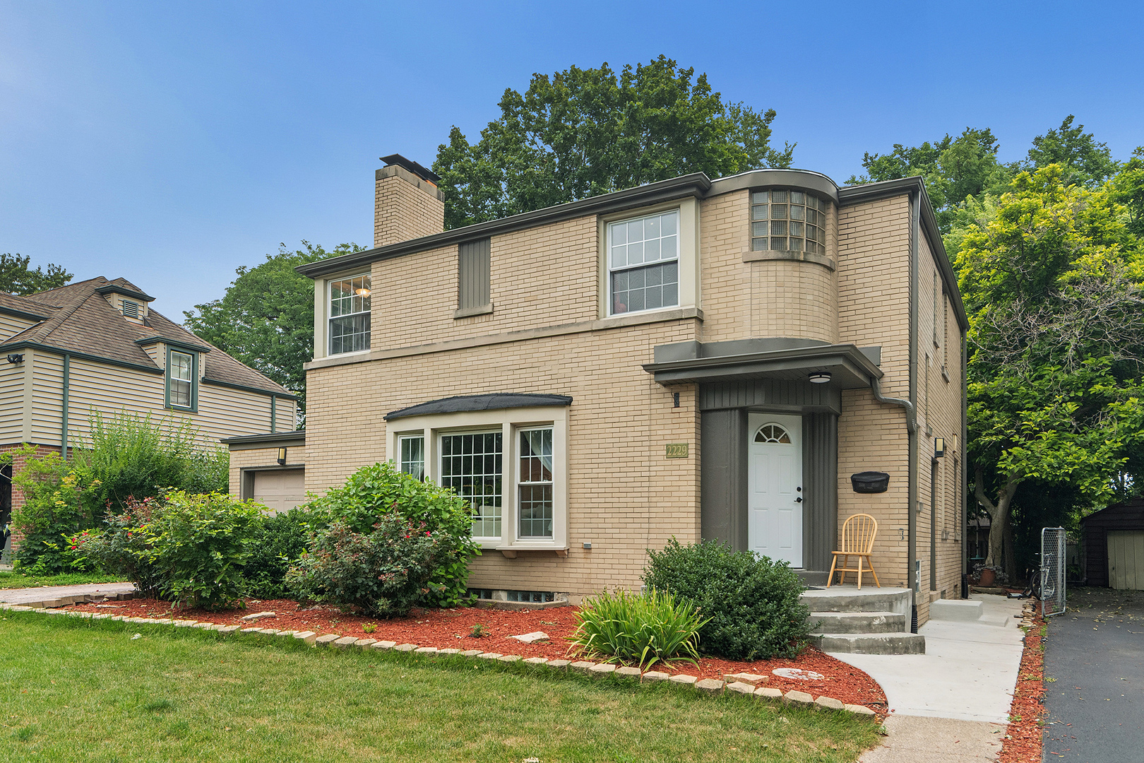 2nd image of 2229 Macdonald Ln, Flossmoor, IL 60422 | MLS# 12712908