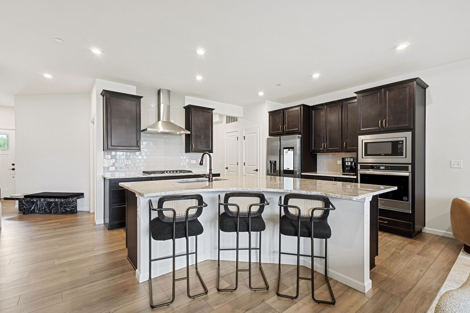 3rd image of 1231 Josiah Rd, Naperville, IL 60563 | MLS# 12712933