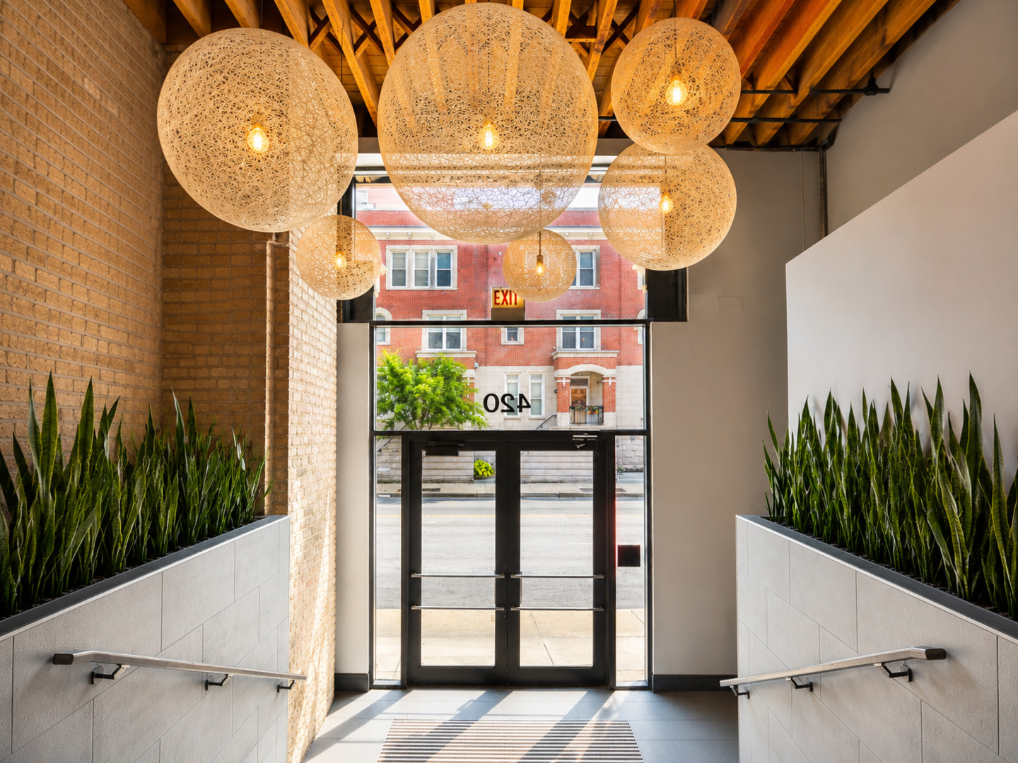 2nd image of 420 W Grand Ave #2H, Chicago, IL 60654 | MLS# 12712962