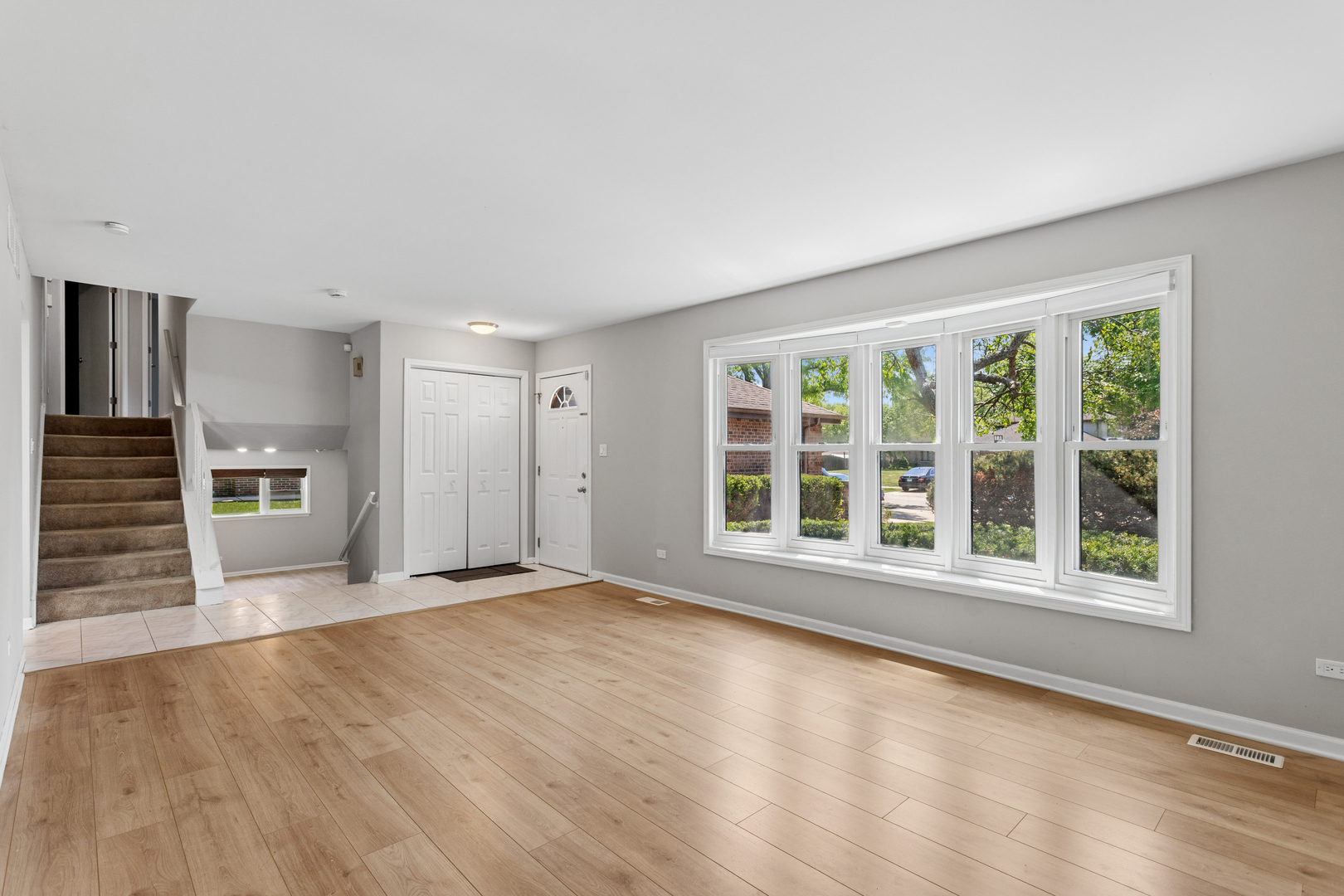 4th image of 2214 Hamilton Ln, Darien, IL 60561 | MLS# 12712963
