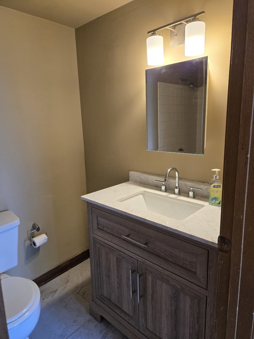 2nd image of 1722 S Washington St, Naperville, IL 60565