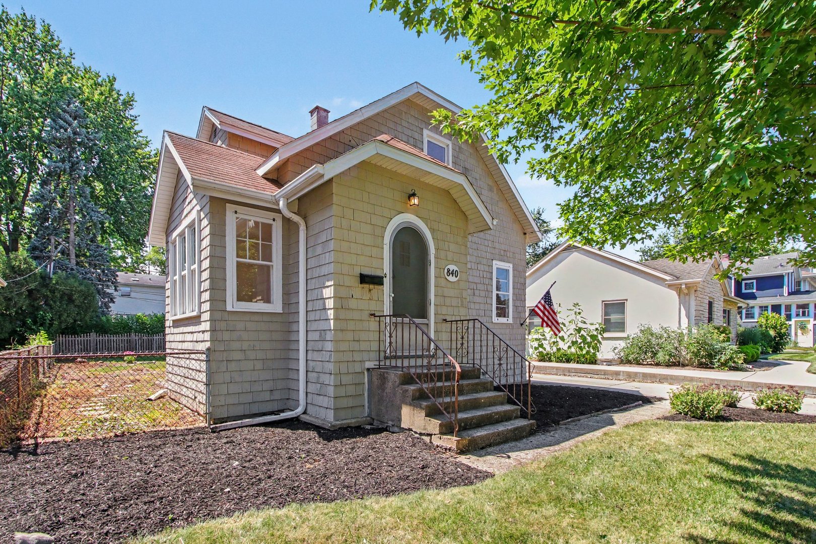 Homes for sale in Arlington Heights, IL | 840 N Arlington Heights Rd, Arlington Heights, IL 60004 | MLS# 12713026