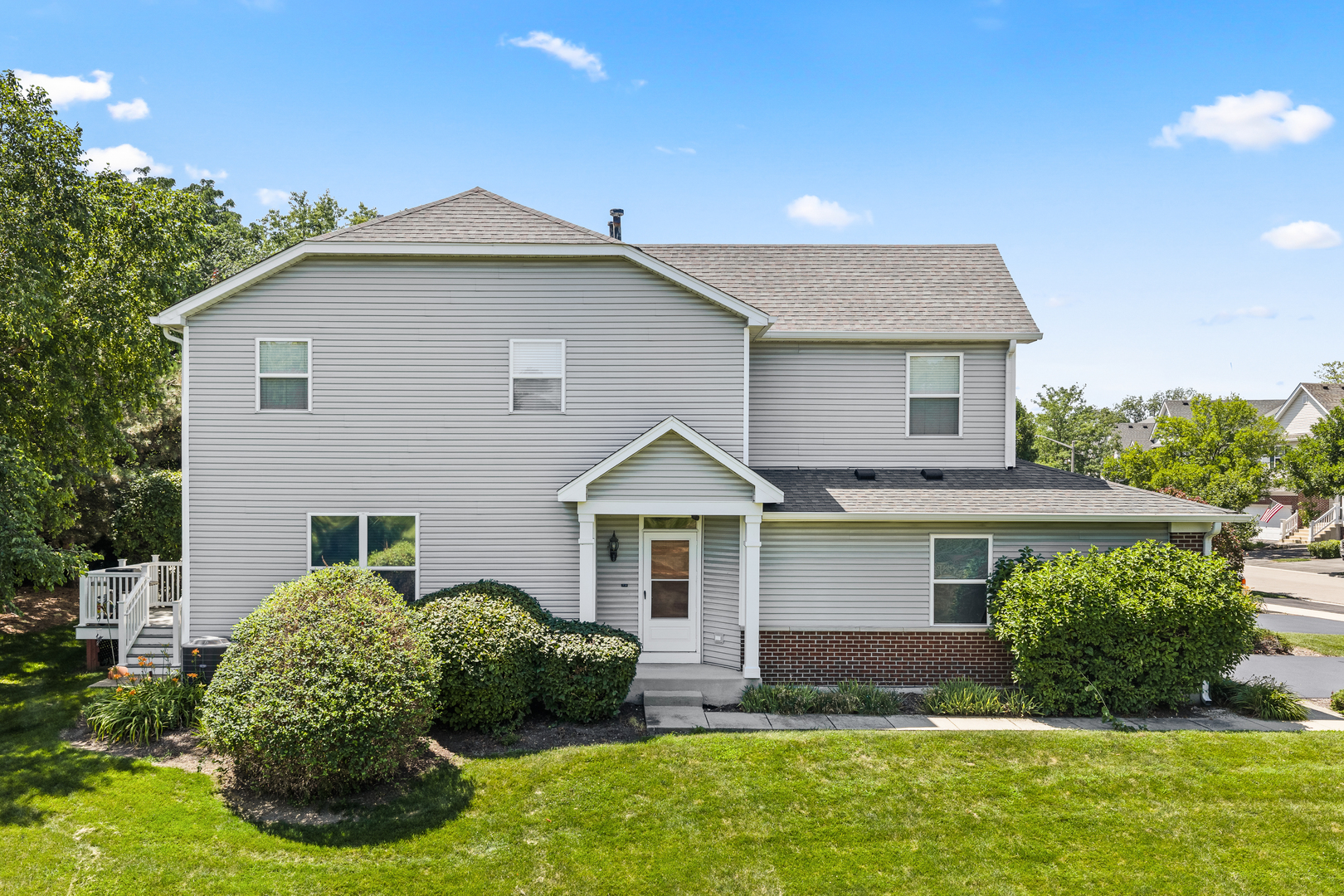 2nd image of 260 Ridge Rd, North Aurora, IL 60542 | MLS# 12713064