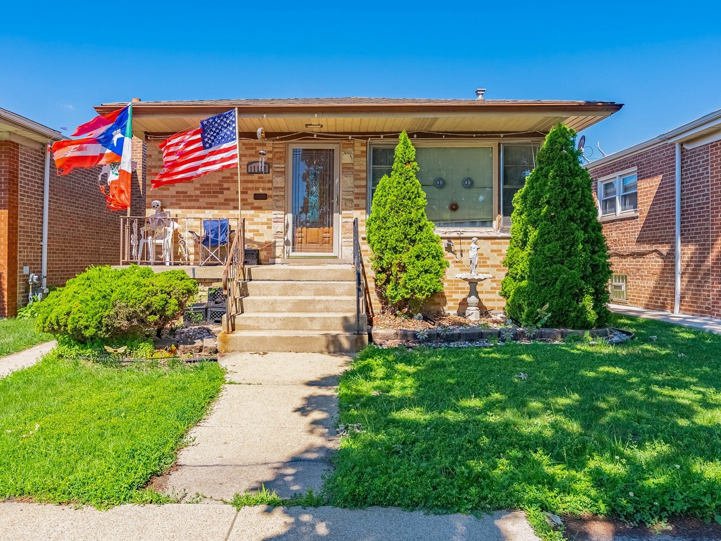 1st image of 11120 S Ewing Ave, Chicago, IL 60617 | MLS# 12713065