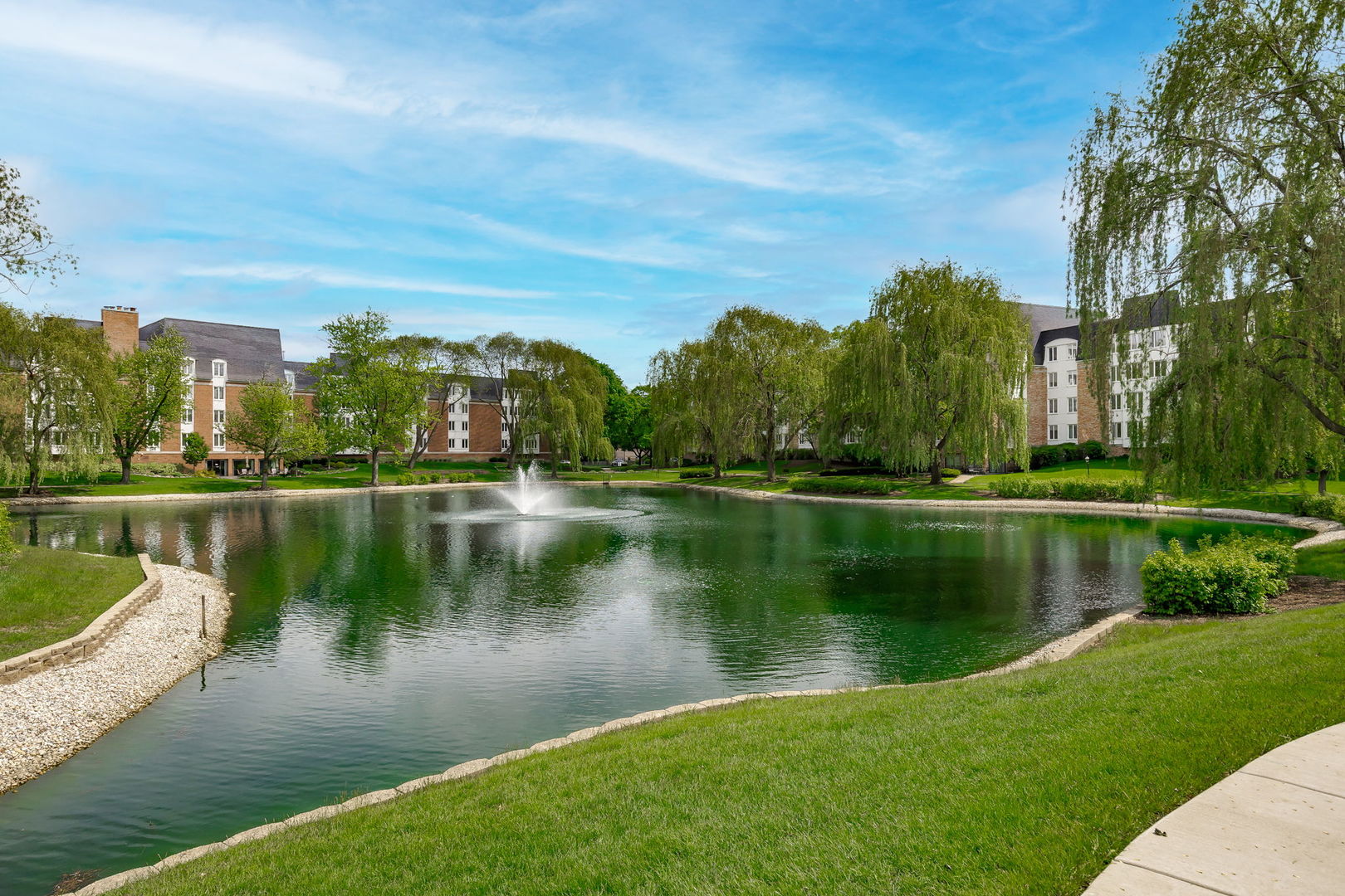 Homes for sale in Buffalo Grove, IL | 200 Lake Blvd #415, Buffalo Grove, IL 60089 | MLS# 12713105