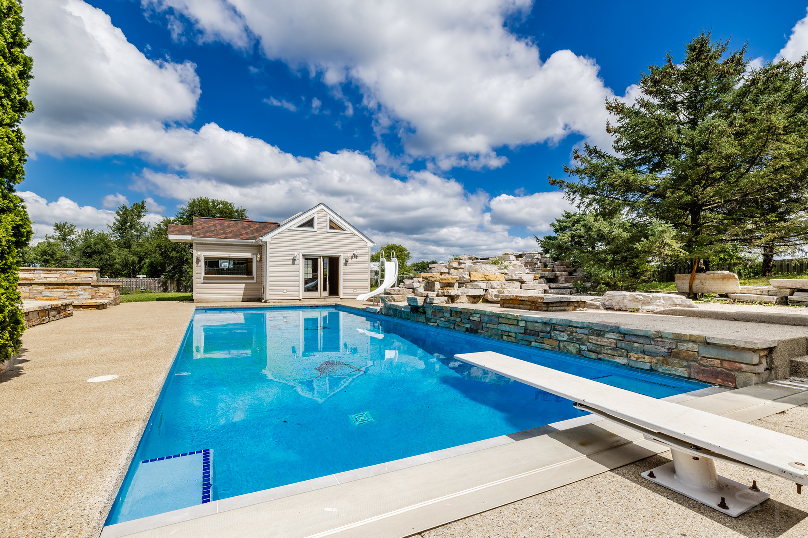 2nd image of 704 N Rose Farm Rd, Woodstock, IL 60098 | MLS# 12713168
