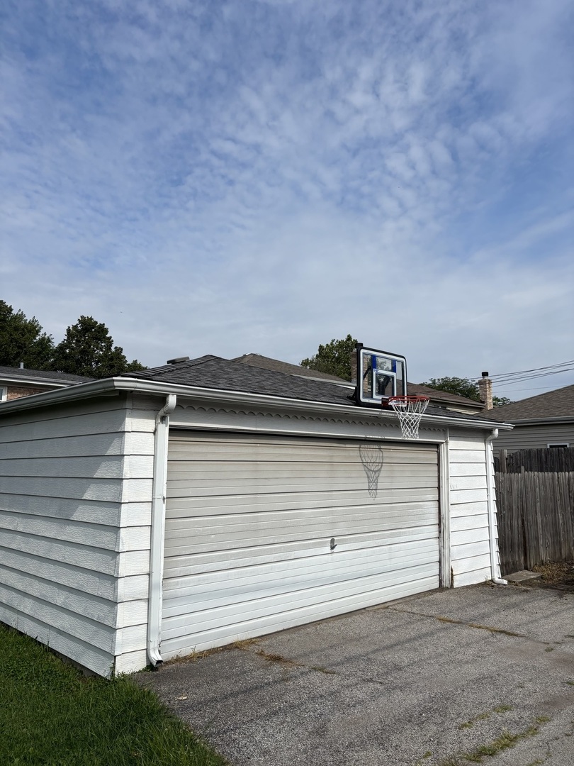 Homes for sale in Chicago, IL | 13141 S Muskegon Ave, Chicago, IL 60633 | MLS# 12713187