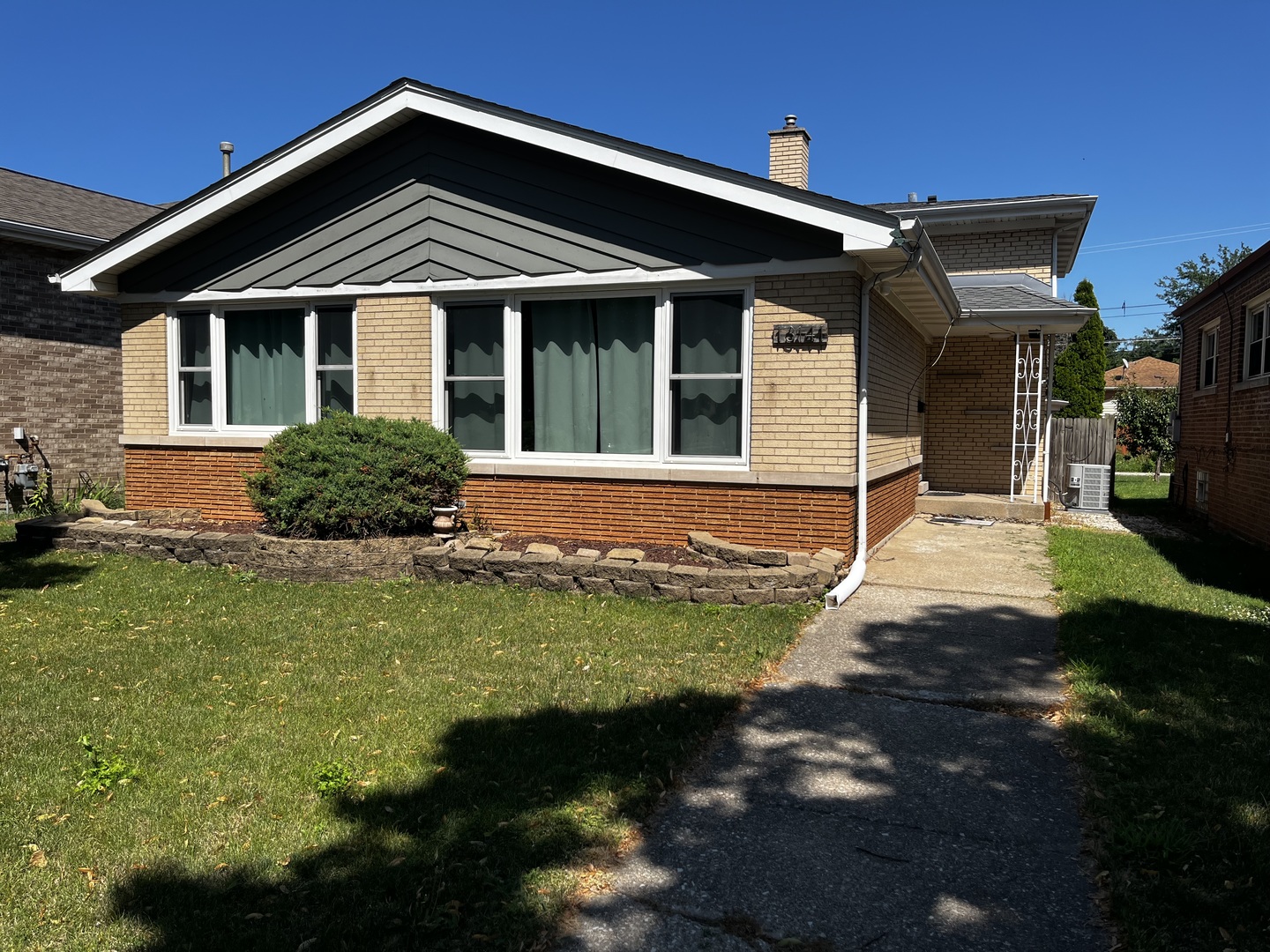 Homes for sale in Chicago, IL | 13141 S Muskegon Ave, Chicago, IL 60633 | MLS# 12713187
